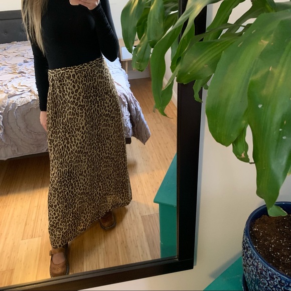 Vintage Dresses & Skirts - Vintage Leopard Print Maxi Skirt